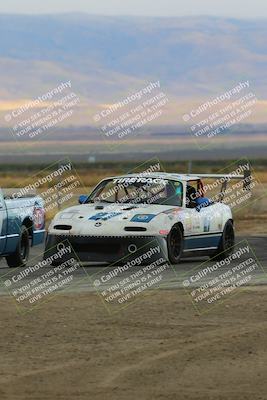 media/Sep-30-2023-24 Hours of Lemons (Sat) [[2c7df1e0b8]]/Track Photos/10am (Star Mazda)/